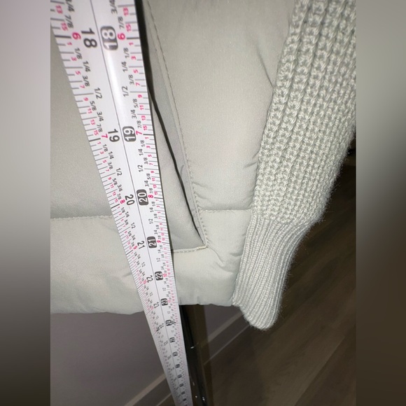 Athleta Incline Hybrid Vest Fern Green Ladies  Medium Mixed Knit Puffer - Picture 11 of 11